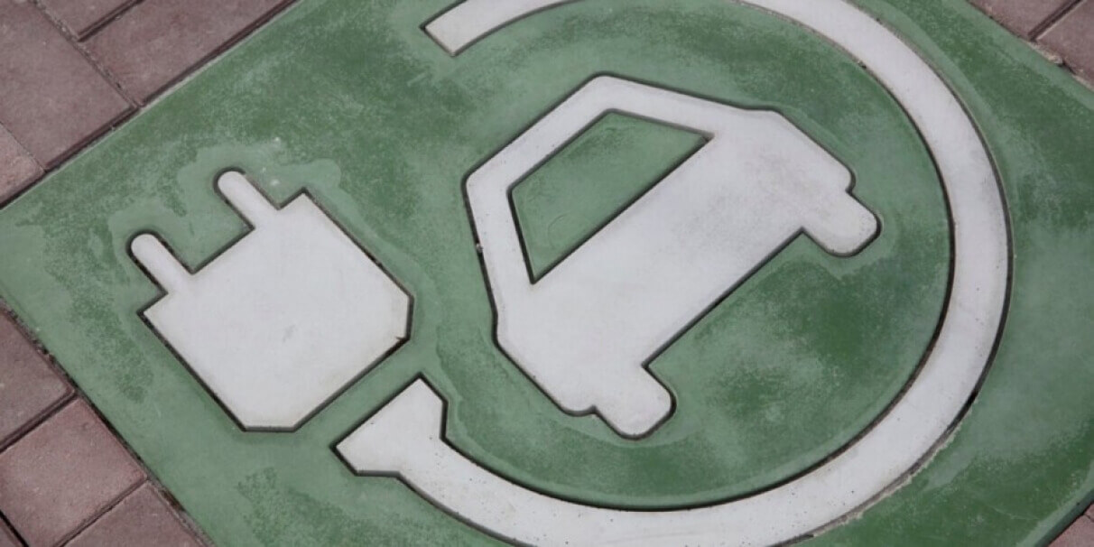 Lidl : de nouvelles bornes de recharge solaire low-cost dans les parkings des magasins