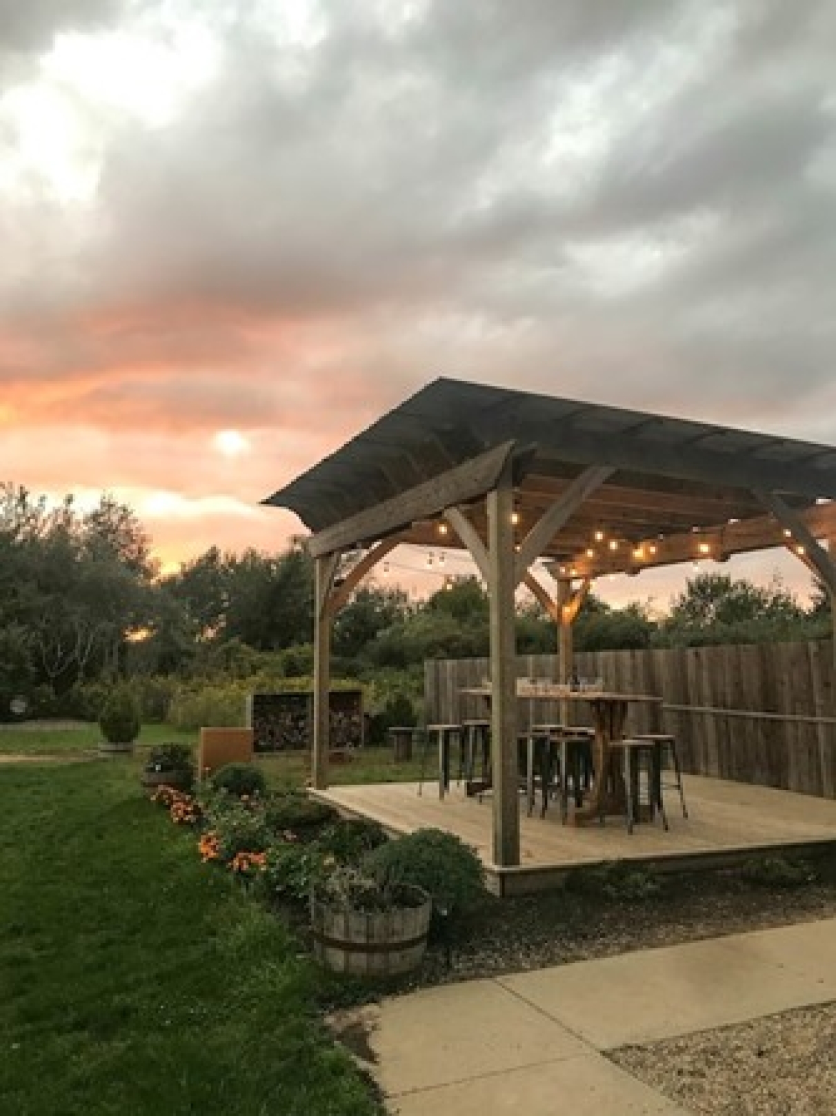 Pergola à panneau solaire : le photovoltaïque moderne à la maison