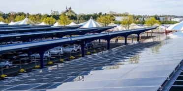Parc d’attraction : les plus grandes destinations européennes innovent avec le photovoltaïque
